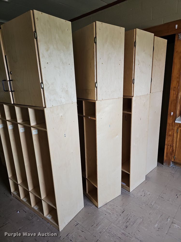 image for item MP9439 (15) wood cubbies