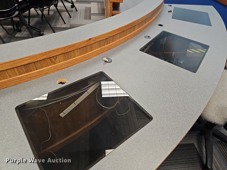 image for item MP9509 Boardroom conference furniture