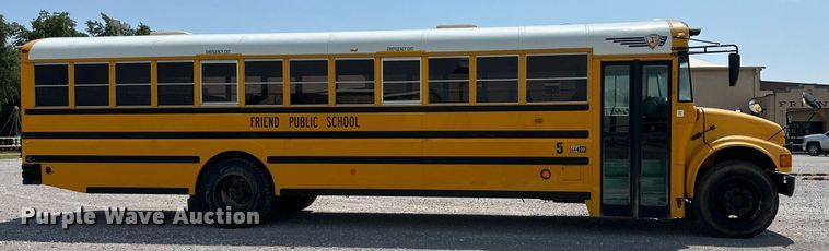 image for item MR9113 2004 International  school bus