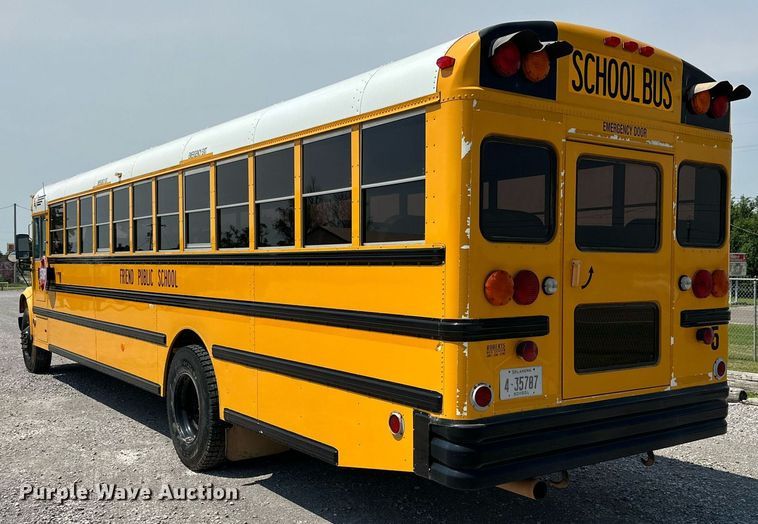 image for item MR9113 2004 International  school bus