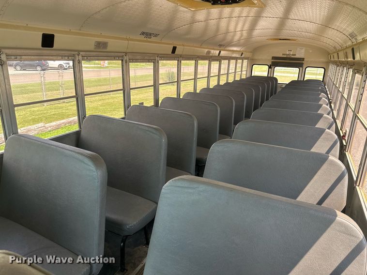 image for item MR9113 2004 International  school bus