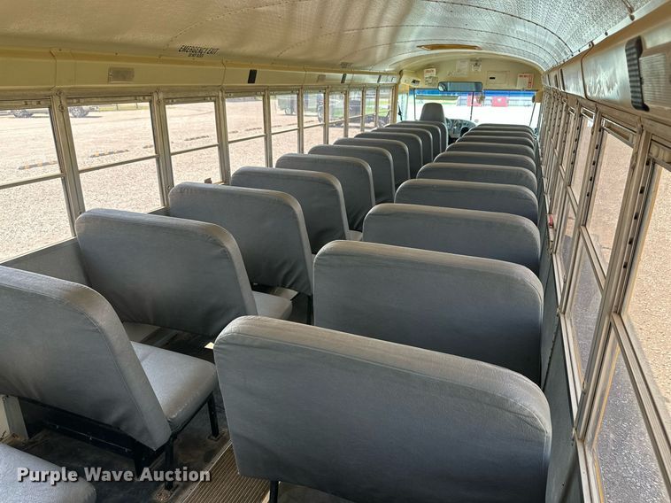 image for item MR9113 2004 International  school bus