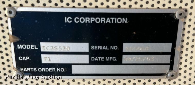 image for item MR9113 2004 International  school bus