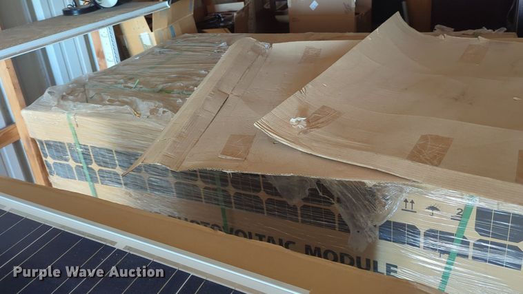 image for item MY9918 Approx. 75 Astronergy CHSM6610P solar panels