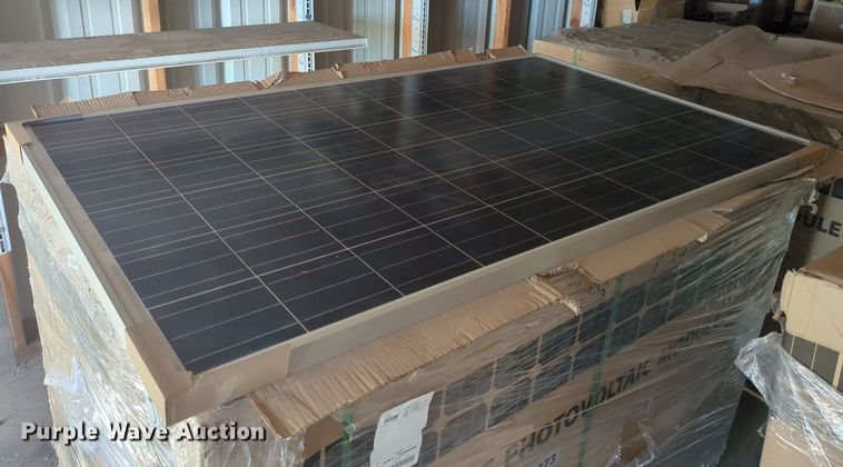 image for item MY9918 Approx. 75 Astronergy CHSM6610P solar panels