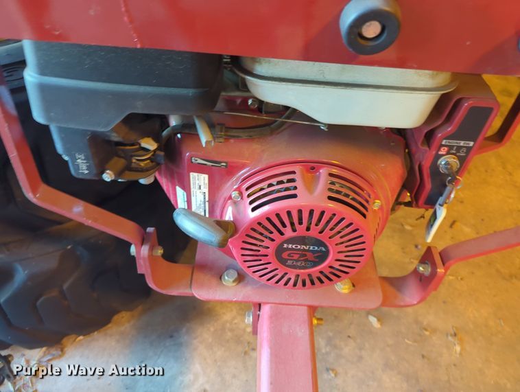 image for item MY9919 2014 Toro ProPass 200  top dresser