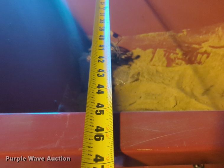 image for item MY9919 2014 Toro ProPass 200  top dresser