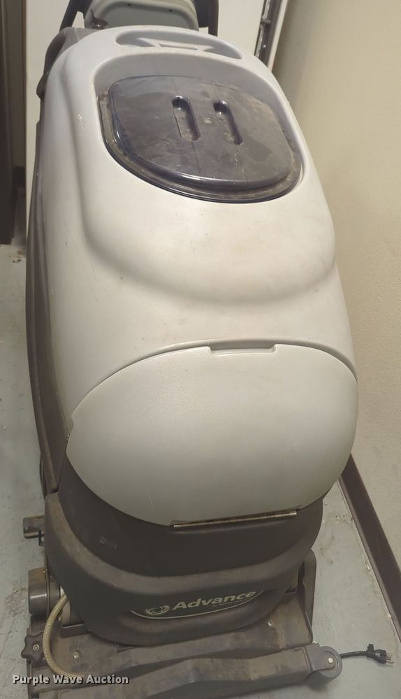 image for item MY9922 Advance Adphibian  floor scrubber