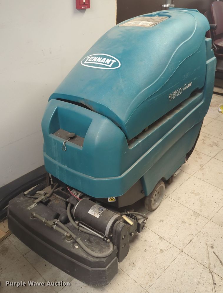 image for item MY9924 Tennant 1610  carpet extractor