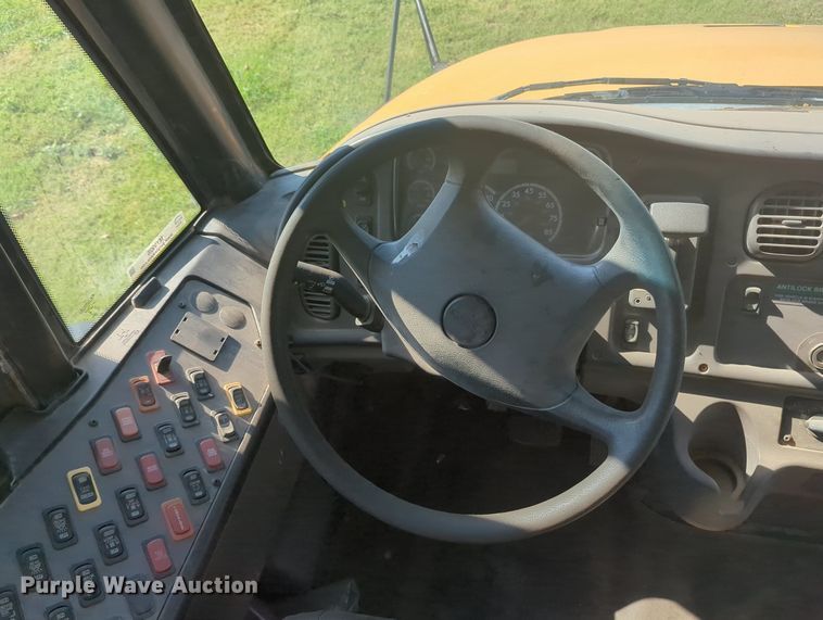 image for item MY9926 2009 Freightliner B2 school bus