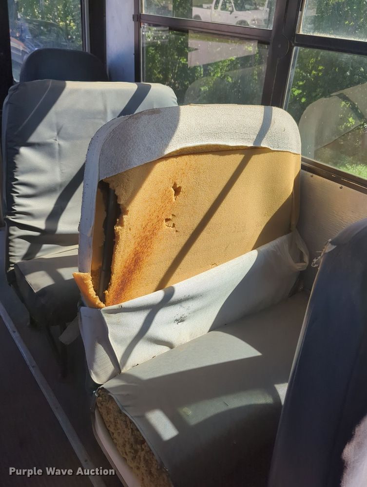 image for item MY9926 2009 Freightliner B2 school bus