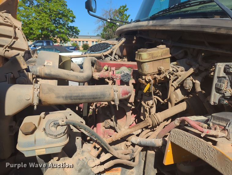 image for item MY9926 2009 Freightliner B2 school bus