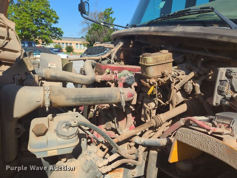 image for item MY9926 2009 Freightliner B2 school bus