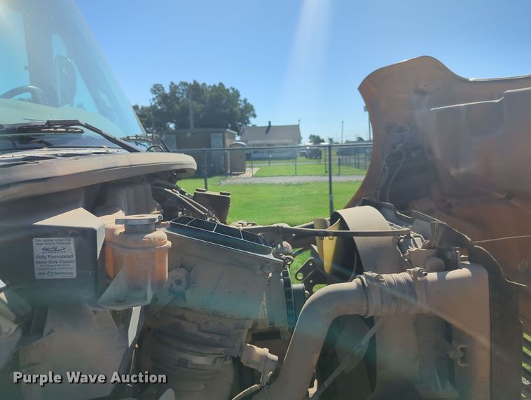 image for item MY9926 2009 Freightliner B2 school bus