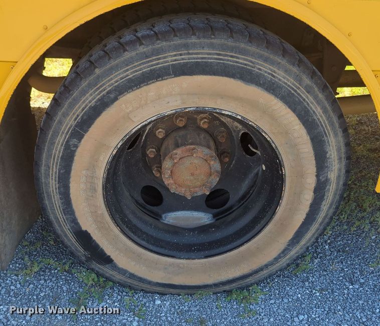 image for item MY9926 2009 Freightliner B2 school bus