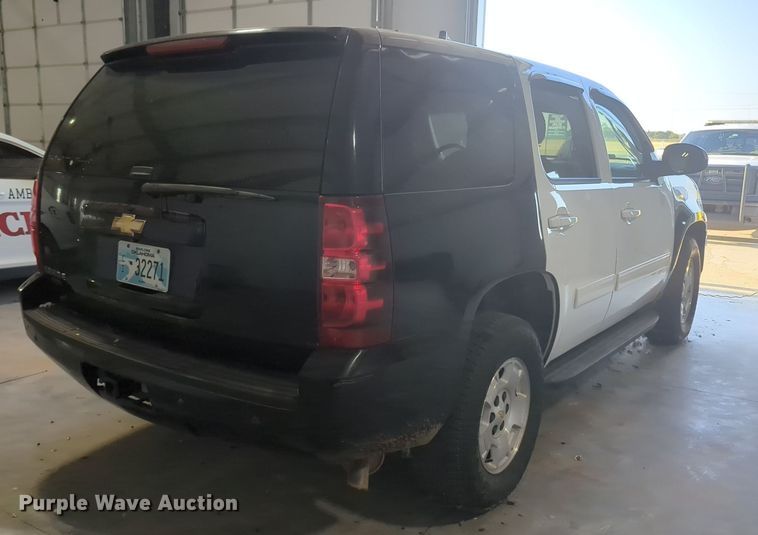 image for item MY9950 2011 Chevrolet Tahoe  SUV