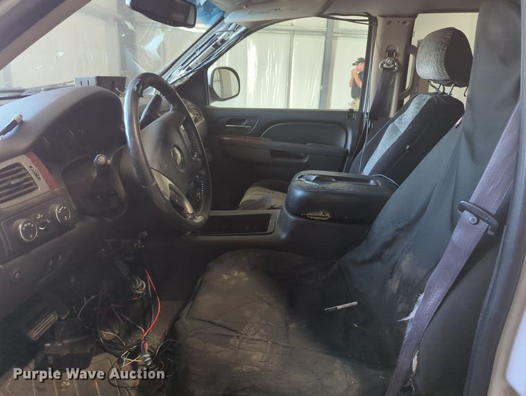 image for item MY9950 2011 Chevrolet Tahoe  SUV