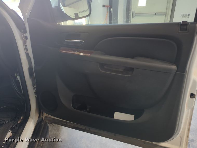 image for item MY9950 2011 Chevrolet Tahoe  SUV