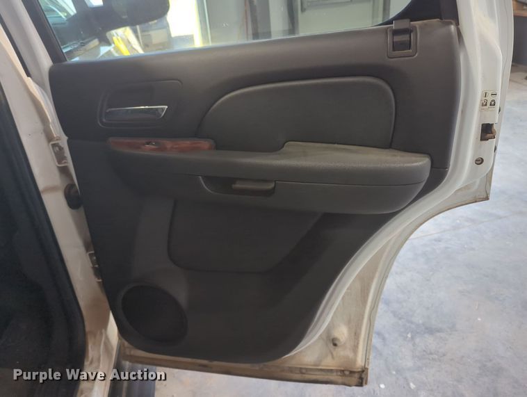 image for item MY9950 2011 Chevrolet Tahoe  SUV