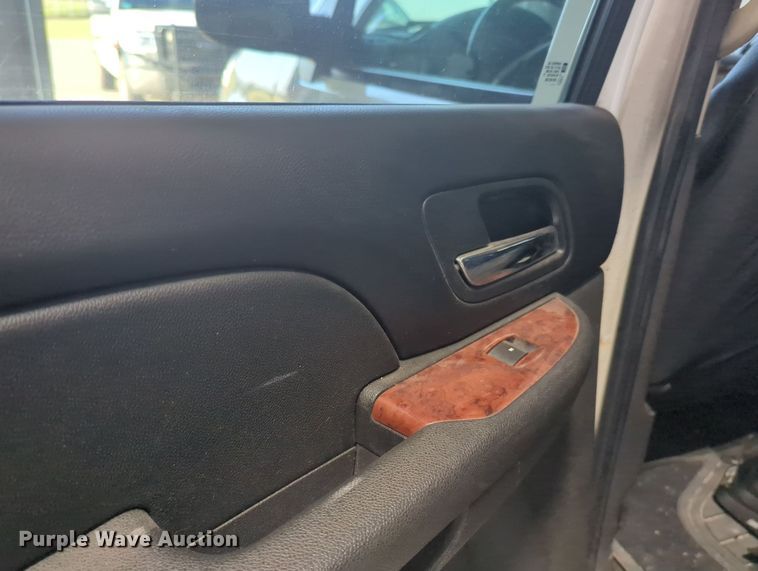 image for item MY9950 2011 Chevrolet Tahoe  SUV