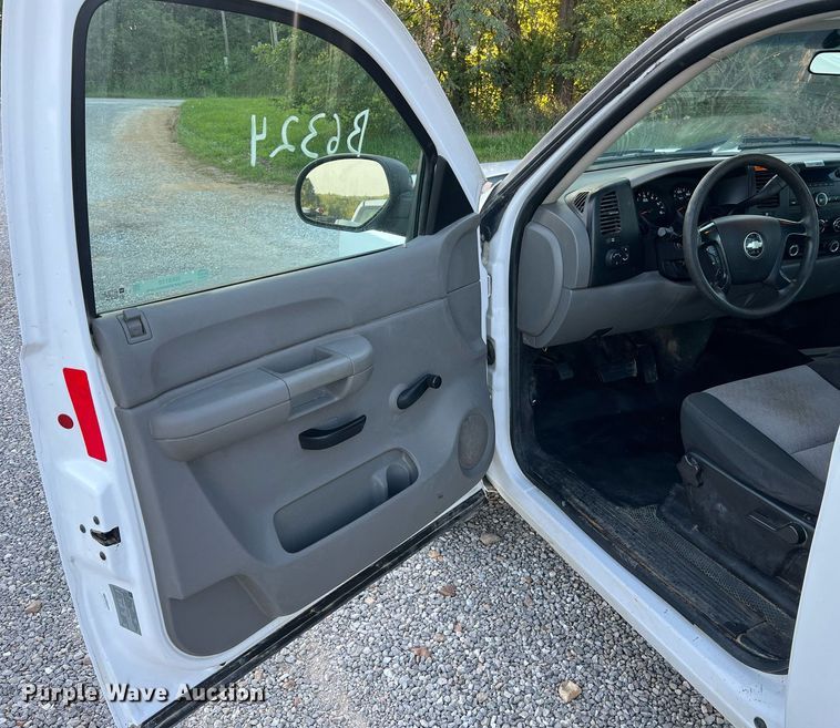 image for item NA9110 2008 Chevrolet Silverado 1500  pickup truck