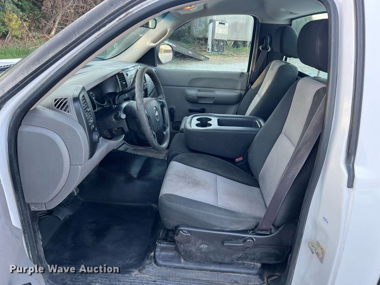 image for item NA9110 2008 Chevrolet Silverado 1500  pickup truck