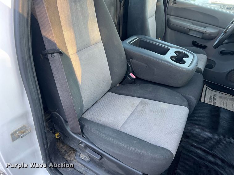 image for item NA9110 2008 Chevrolet Silverado 1500  pickup truck