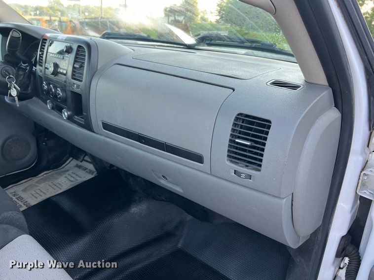 image for item NA9110 2008 Chevrolet Silverado 1500  pickup truck