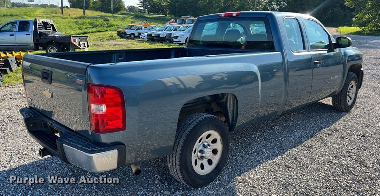 image for item NA9111 2010 Chevrolet Silverado 1500  Ext. Cab pickup truck