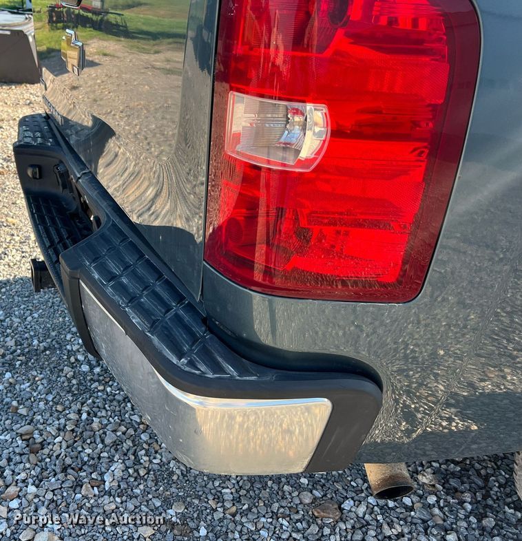 image for item NA9111 2010 Chevrolet Silverado 1500  Ext. Cab pickup truck
