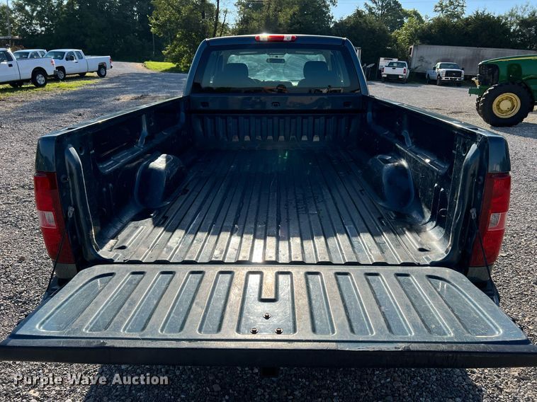 image for item NA9111 2010 Chevrolet Silverado 1500  Ext. Cab pickup truck