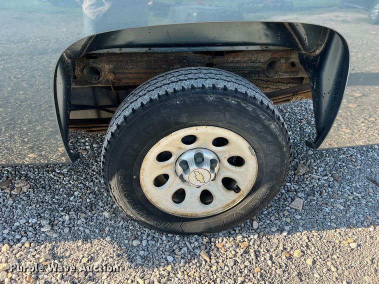 image for item NA9111 2010 Chevrolet Silverado 1500  Ext. Cab pickup truck