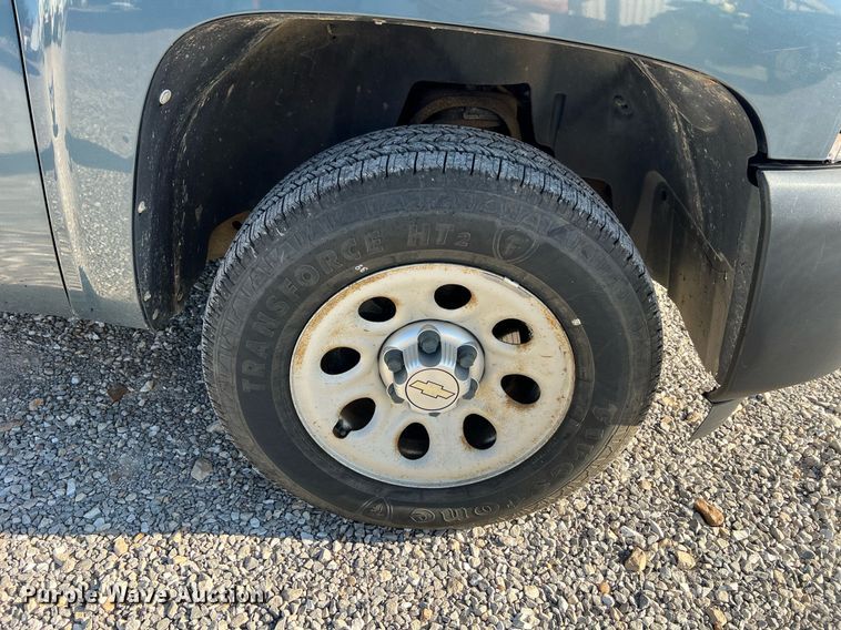 image for item NA9111 2010 Chevrolet Silverado 1500  Ext. Cab pickup truck