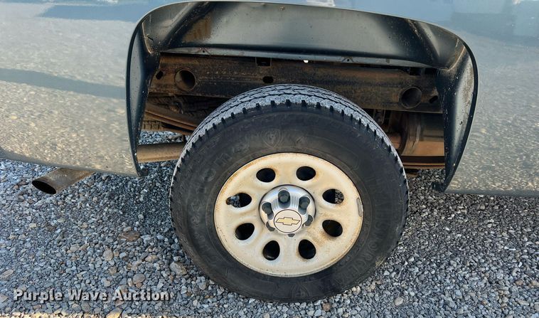 image for item NA9111 2010 Chevrolet Silverado 1500  Ext. Cab pickup truck