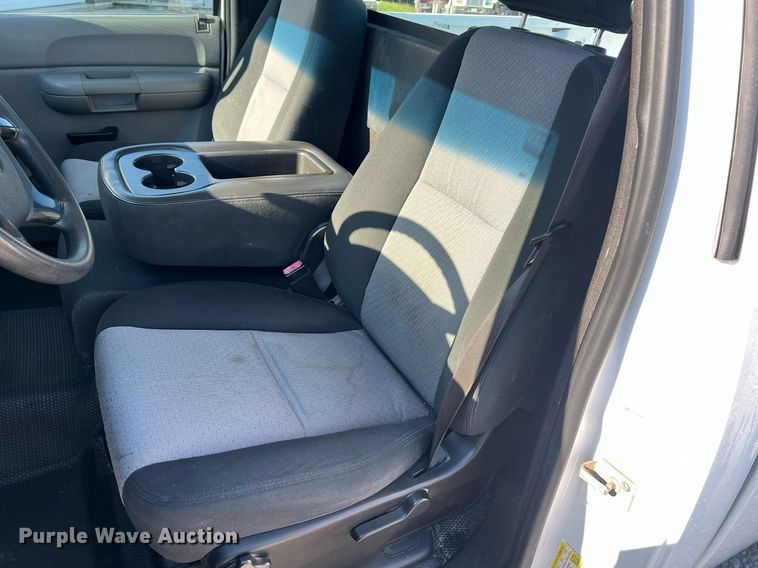 image for item NA9112 2008 Chevrolet Silverado 1500  pickup truck