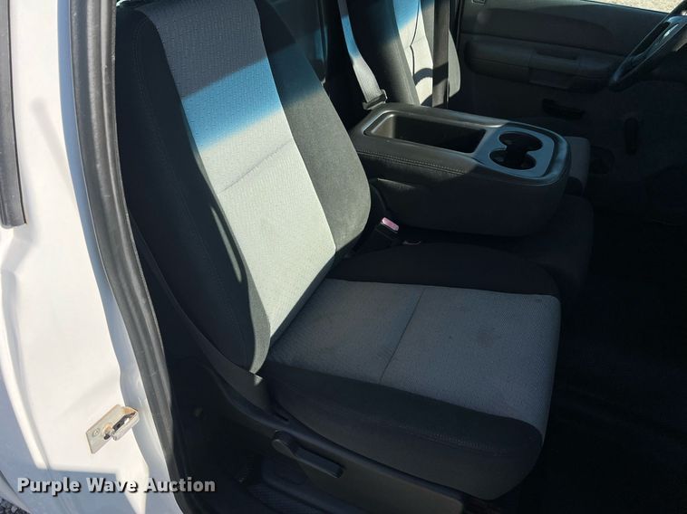 image for item NA9112 2008 Chevrolet Silverado 1500  pickup truck