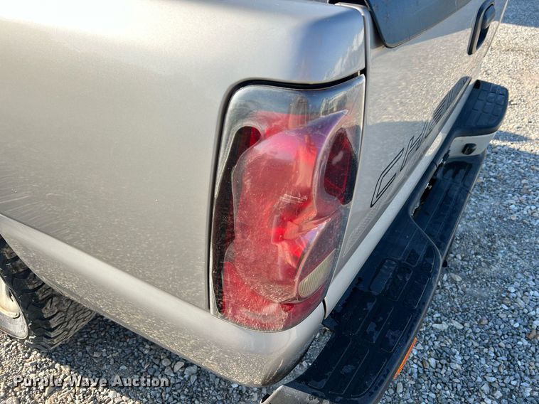 image for item NA9113 2006 Chevrolet Silverado 1500  pickup truck