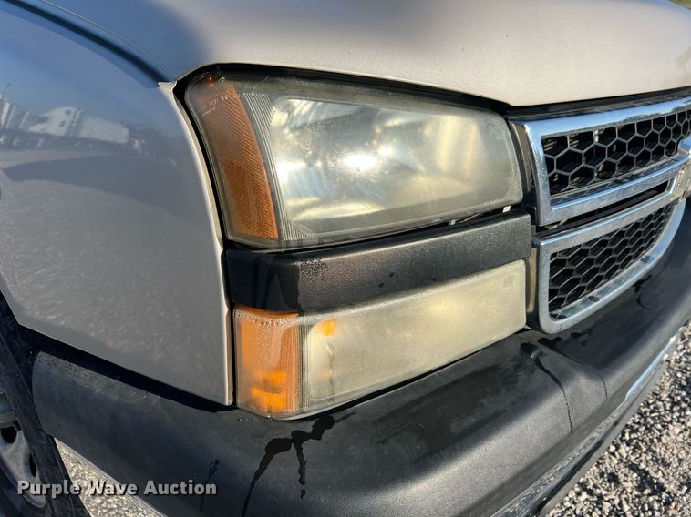 image for item NA9113 2006 Chevrolet Silverado 1500  pickup truck