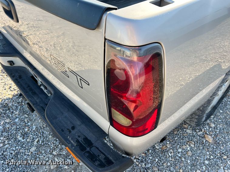 image for item NA9113 2006 Chevrolet Silverado 1500  pickup truck