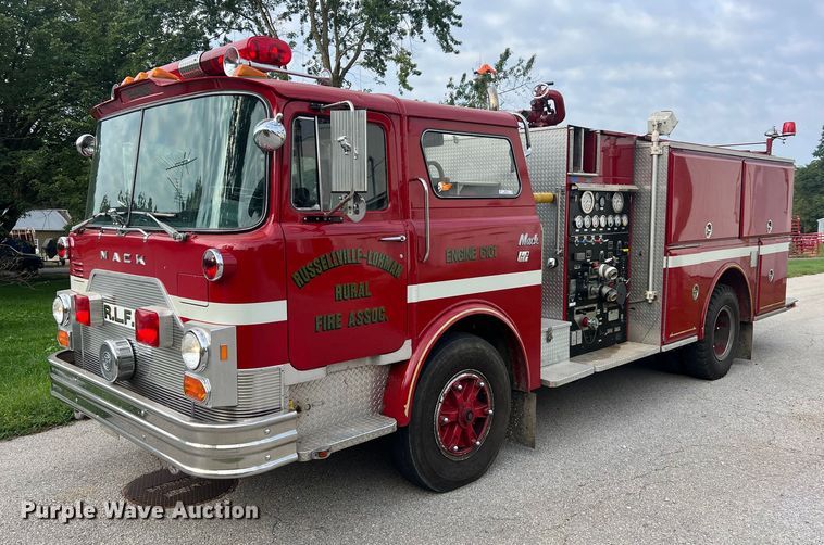 image for item NA9121 1985 Mack CF686FC  pumper fire truck