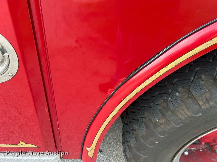 image for item NA9121 1985 Mack CF686FC  pumper fire truck