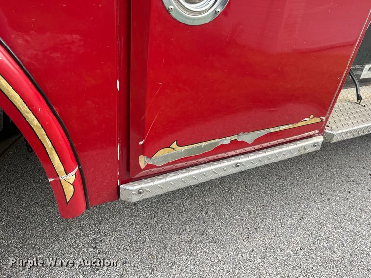 image for item NA9121 1985 Mack CF686FC  pumper fire truck