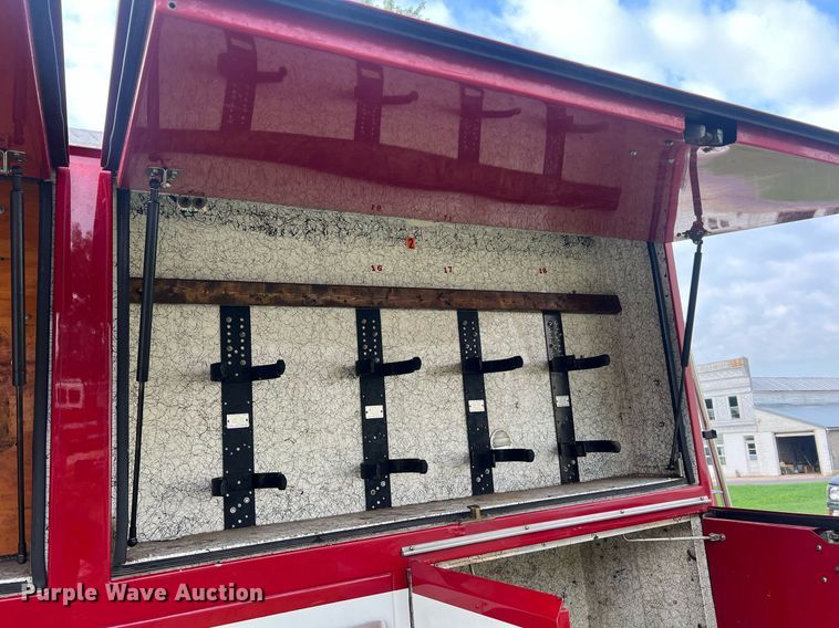 image for item NA9121 1985 Mack CF686FC  pumper fire truck