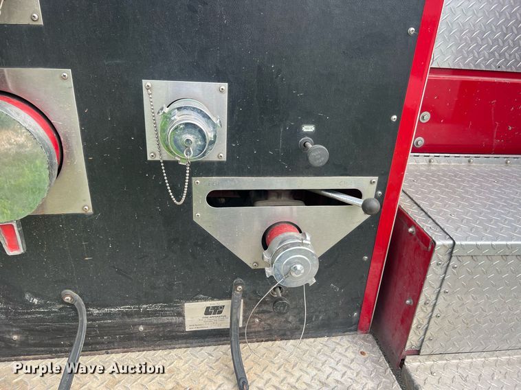 image for item NA9121 1985 Mack CF686FC  pumper fire truck