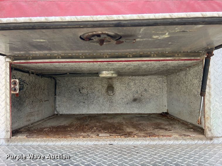 image for item NA9121 1985 Mack CF686FC  pumper fire truck