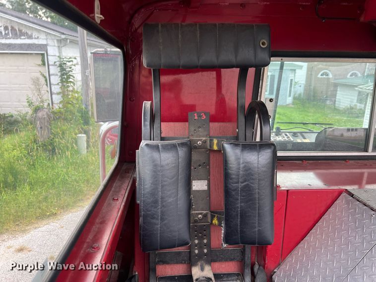 image for item NA9121 1985 Mack CF686FC  pumper fire truck