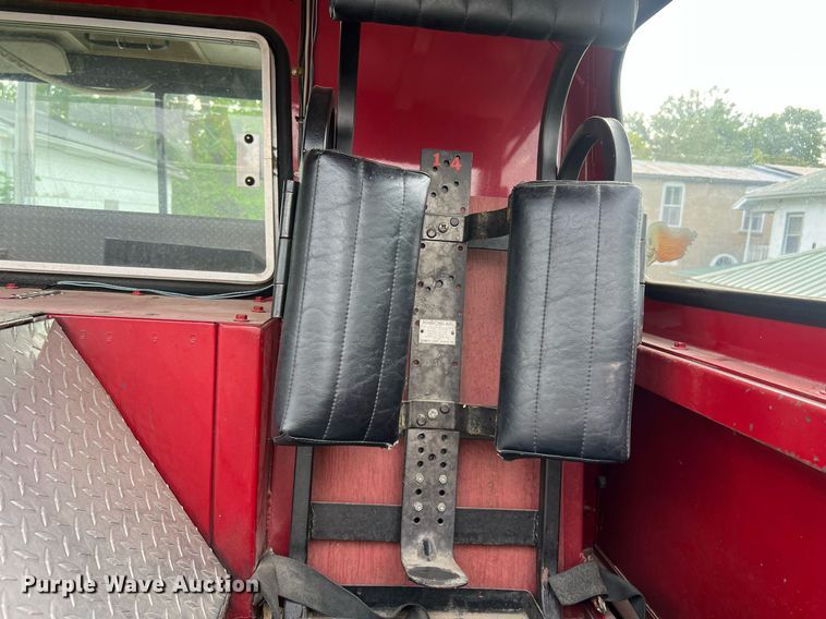 image for item NA9121 1985 Mack CF686FC  pumper fire truck