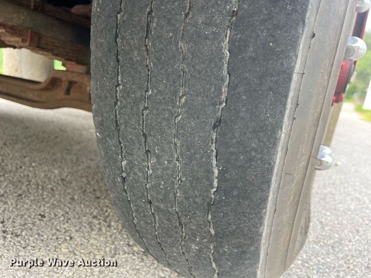 image for item NA9121 1985 Mack CF686FC  pumper fire truck