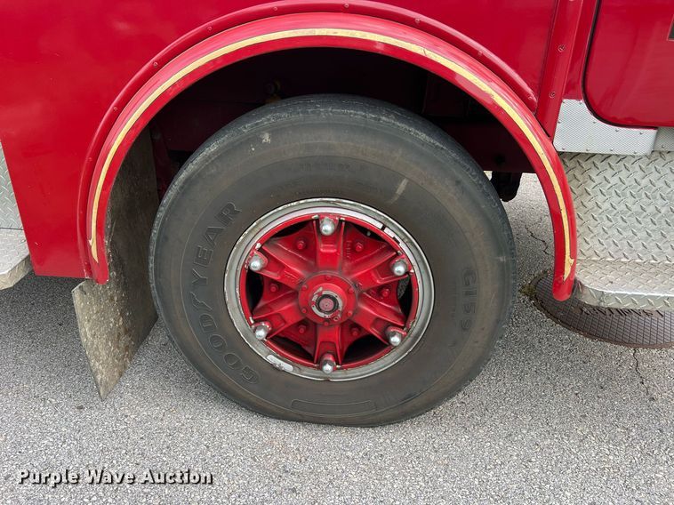 image for item NA9121 1985 Mack CF686FC  pumper fire truck