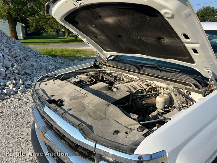 image for item NA9127 2017 Chevrolet Silverado 1500  Double Cab pickup truck